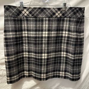 LLBean wool blend black and white plaid mini skirt size 20P